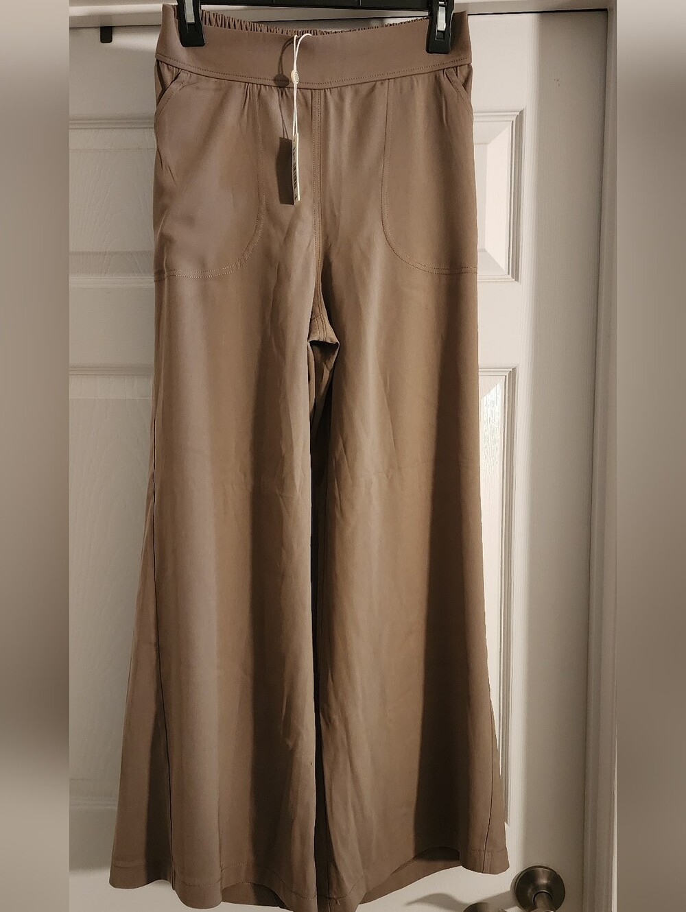 Max Studio Wide Leg Pull-On Pants in Mocha